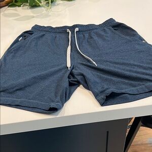 Vuori Men's Athletic Shorts in Navy